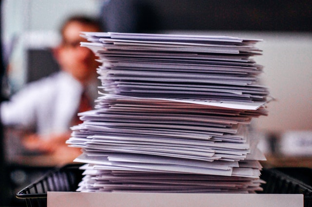 photo-of-pile-of-papers-2928232
